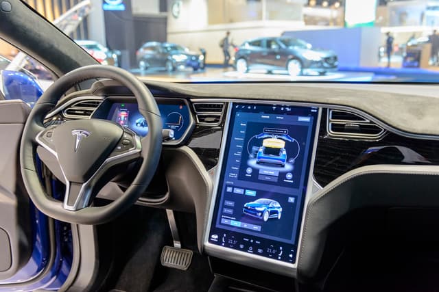 L'abitacolo come spazio digitale: come cambia l'industria dell'auto