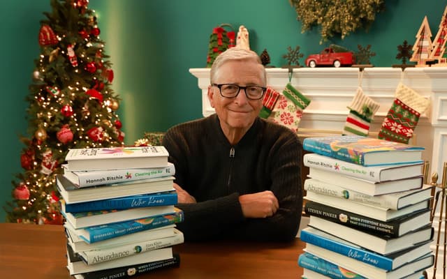 Libri sotto l'albero: 5 letture consigliate da Bill Gates per le vacanze natalizie