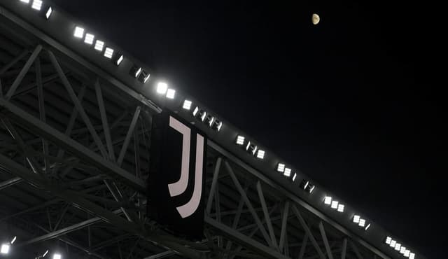 Juventus, aumento di capitale da quasi 100 milioni. Il titolo crolla in borsa