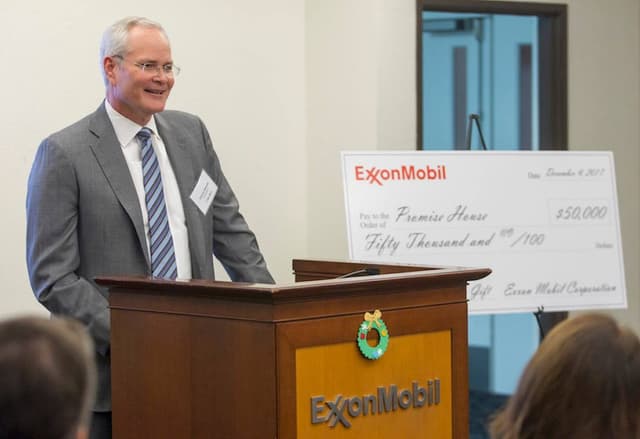 Trump minaccia di escludere Exxon dagli investimenti in Venezuela. E il titolo cala in Borsa