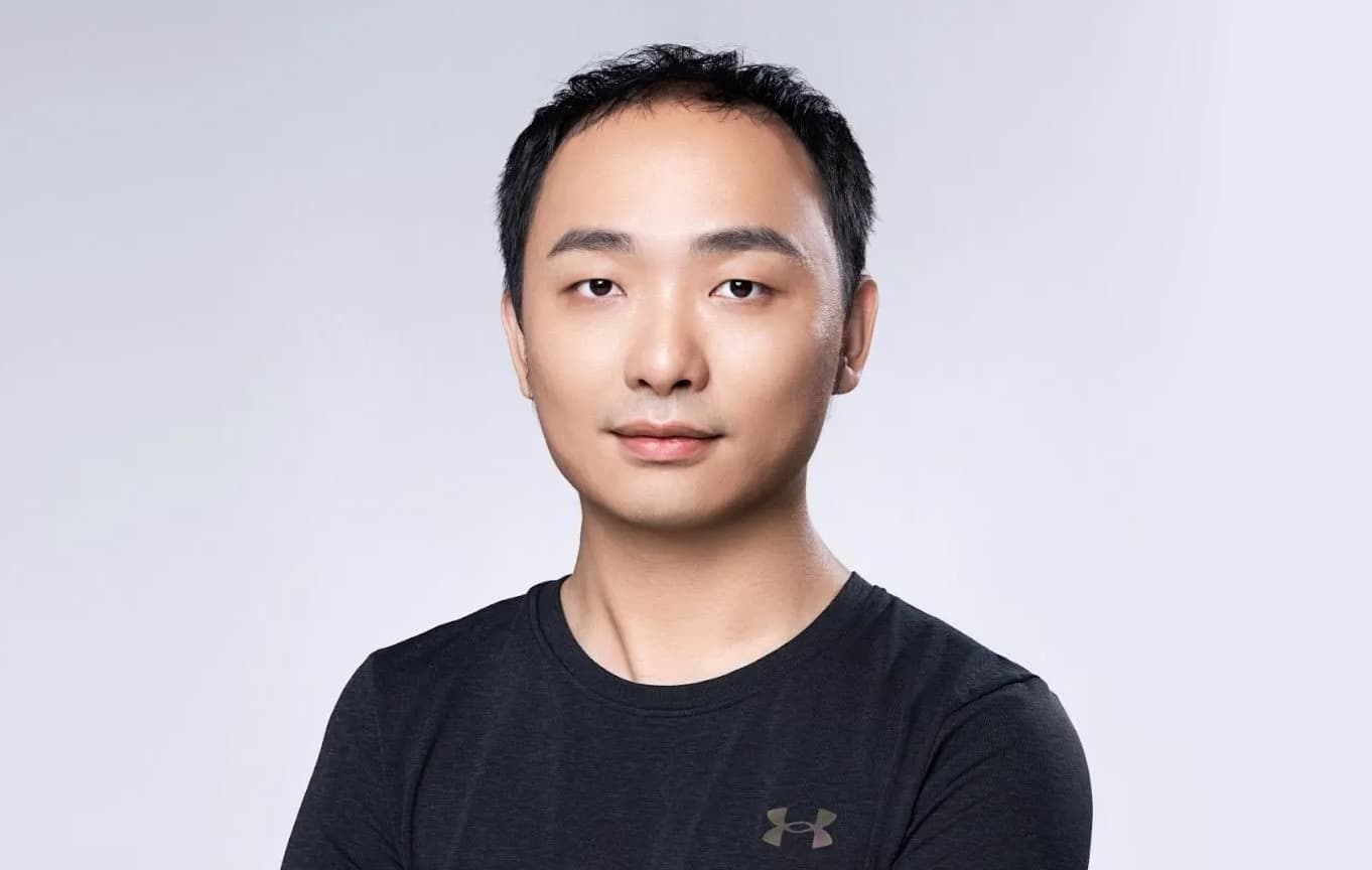 Questo ragazzo ha lasciato la scuola media per costruire la sua startup AI in Cina. Ora sta conquistando anche la Silicon Valley