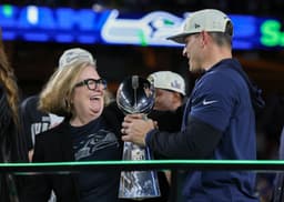 Chi è la proprietaria dei Seattle Seahawks, i vincitori del Super Bowl