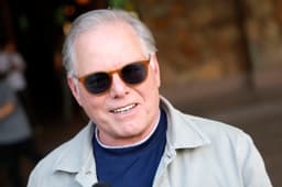 Warner Bros, il ceo David Zaslav potrebbe diventare miliardario grazie all’intesa con Paramount