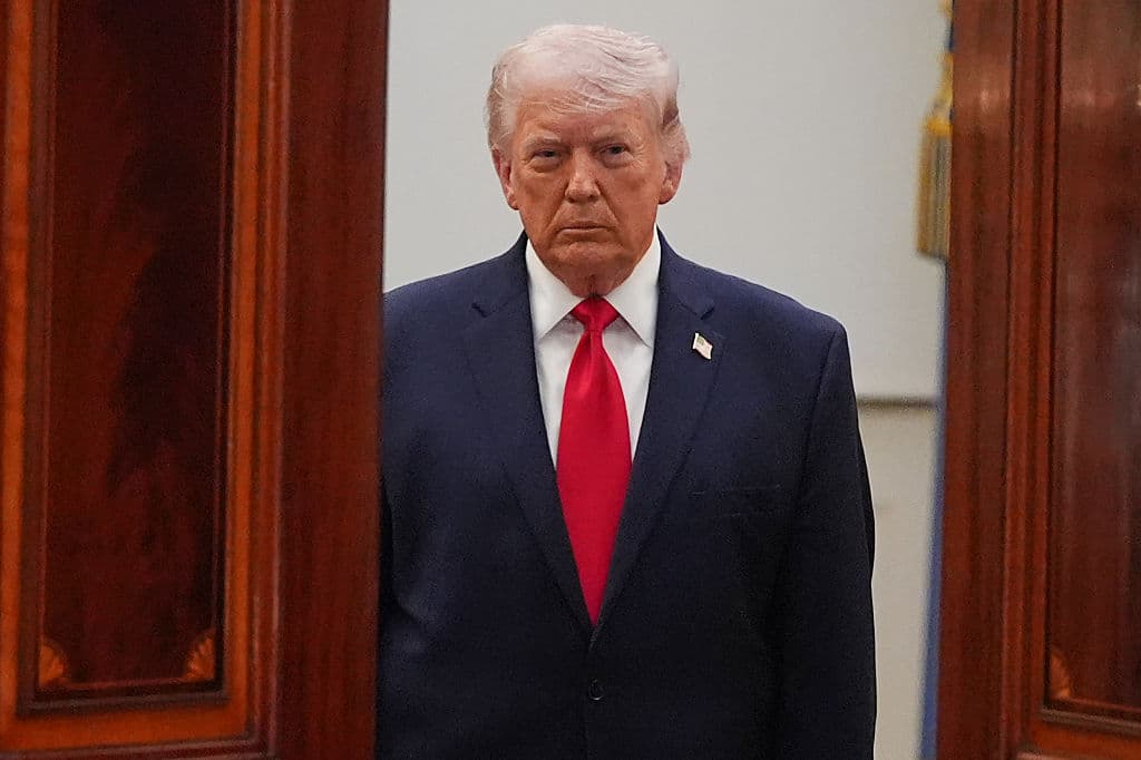 Chi sono i miliardari finanziatori dietro il super PAC di Trump per le elezioni di medio termine