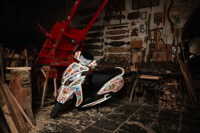 TVS Motor Italia lancia 'Art on Wheels', un percorso che mette in dialogo innovazione e cultura per ripensare la mobilità