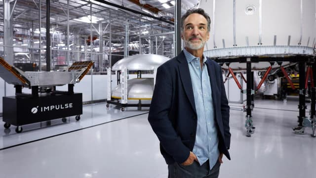 Una flotta di taxi spaziali: è la missione del miliardario che ha lasciato SpaceX per fondare Impulse