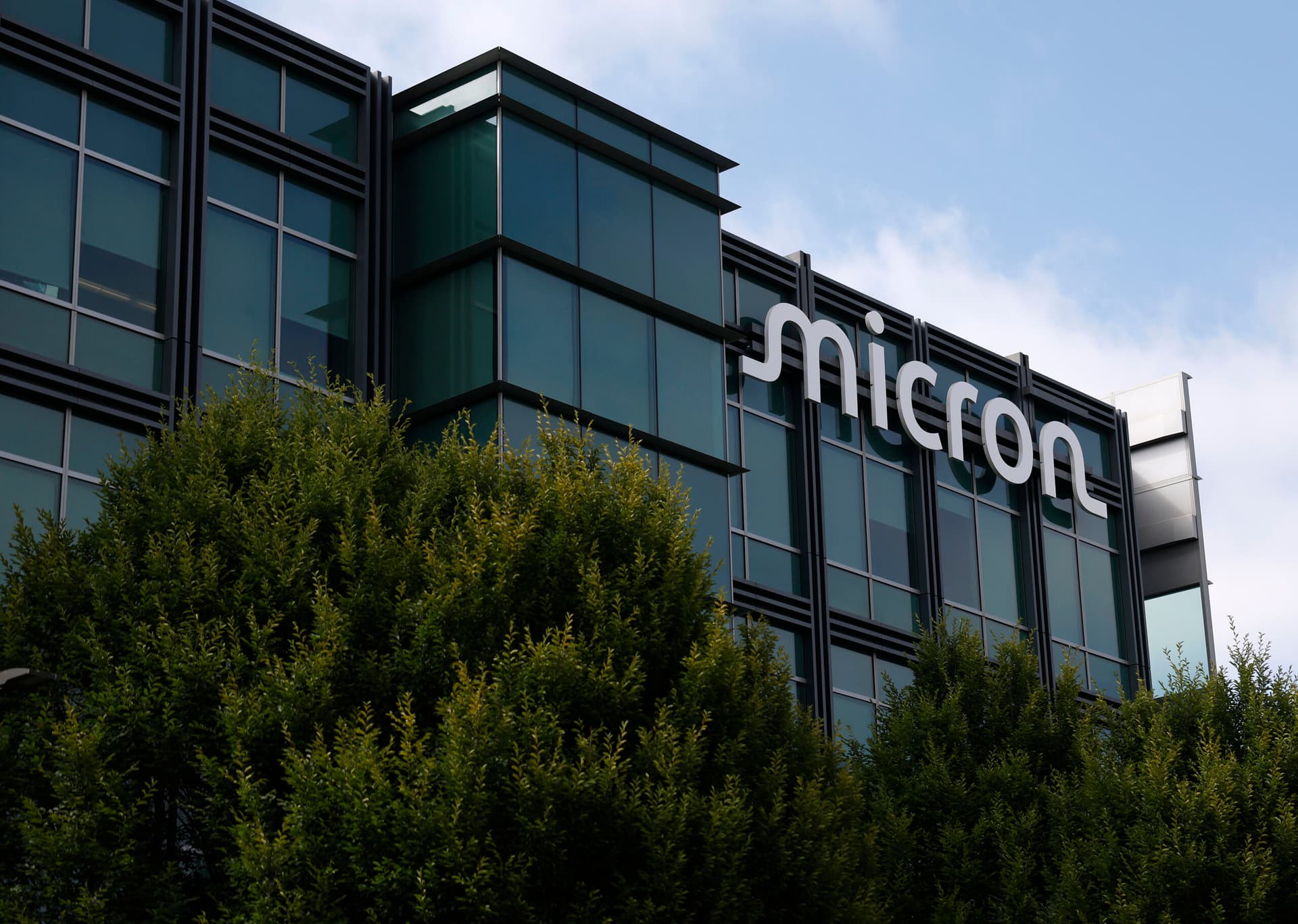 Semiconduttori: Micron investe fino a 3 miliardi di dollari nella filiera statunitense