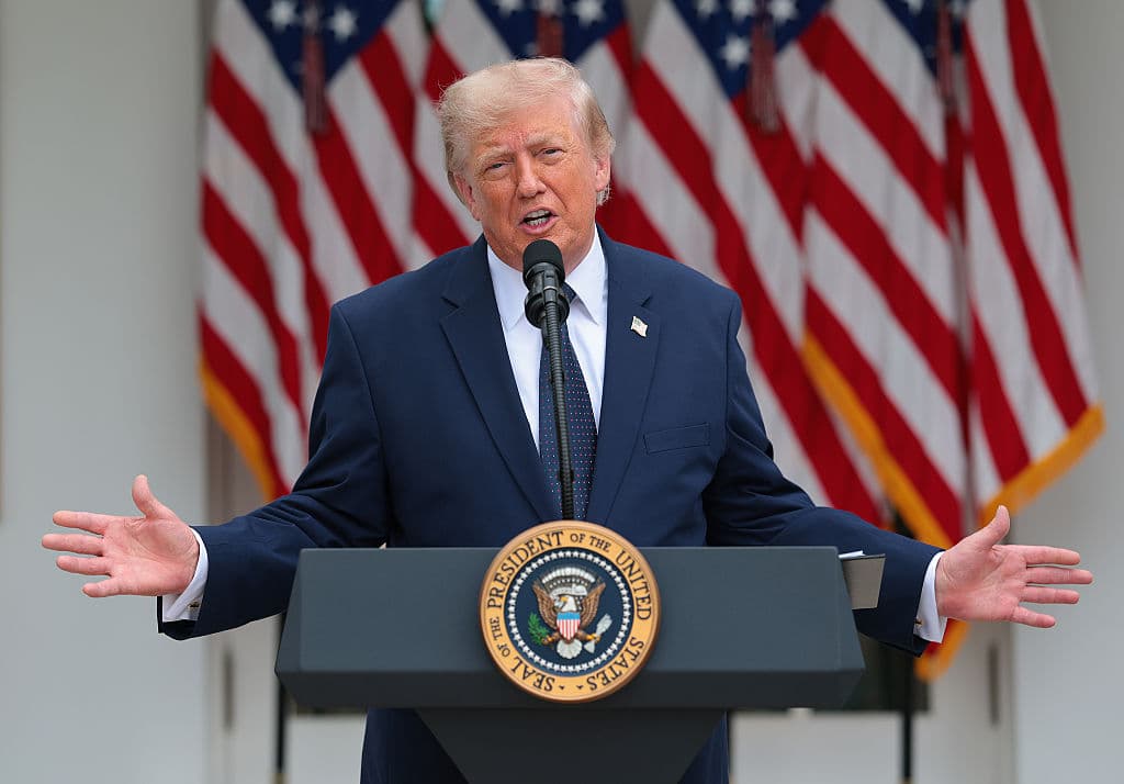 Trump rilancia le licenze all’estero: business in crescita del 900% dopo il ritorno alla Casa Bianca