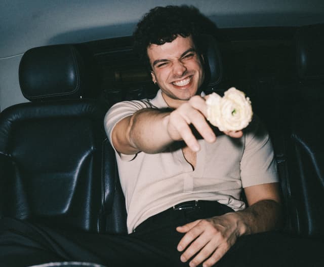 Tre Sanremo, tre album e un cognome pesante: così Leo Gassmann si è costruito la sua carriera