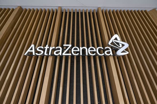 AstraZeneca pensa alla fusione con Bristol Myers Squibb: possibile colosso da 400 miliardi