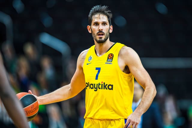 Dall’NBA agli unicorni dell’IA: come Omri Casspi ha costruito un fondo da 800 milioni di dollari