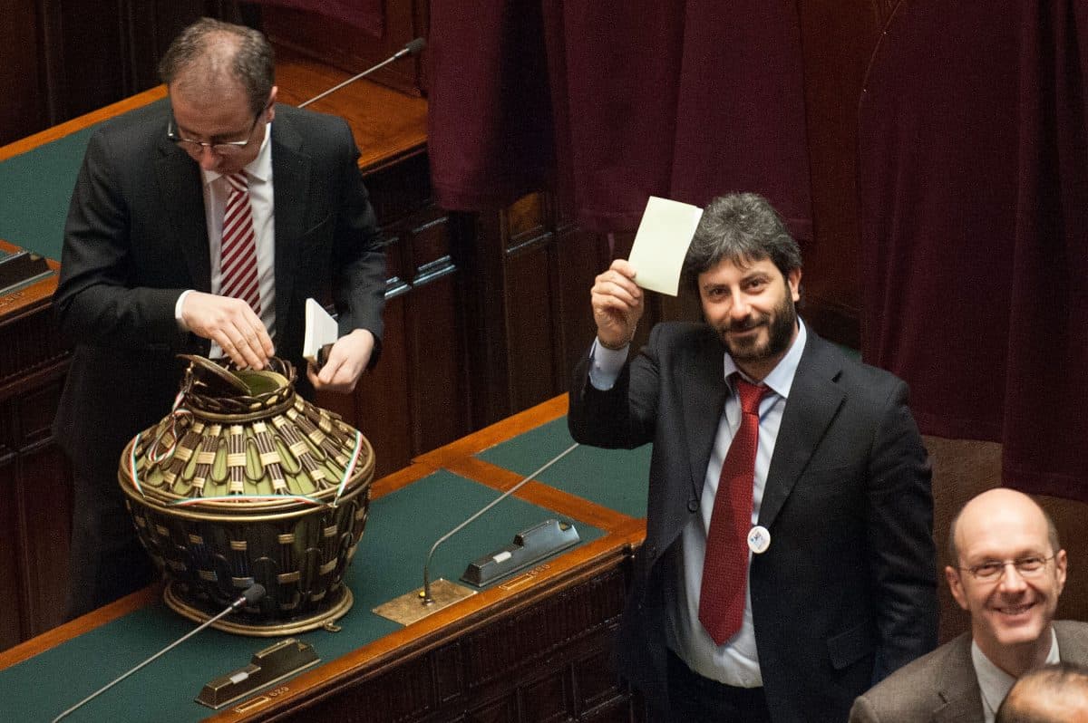 Forse è ora di smetterla con le ironie sulle lauree umanistiche