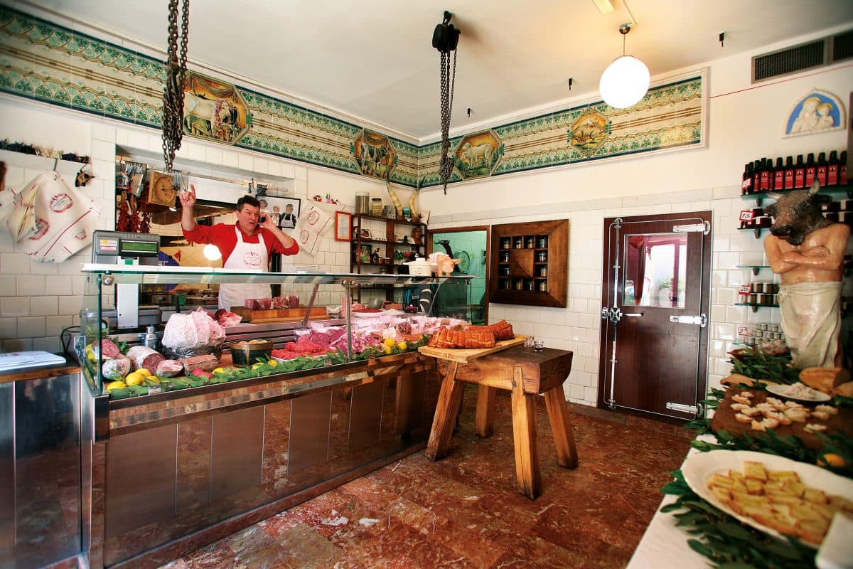 Dario Cecchini, protagonista della sesta stagione di Chef's Table oggi su Netflix