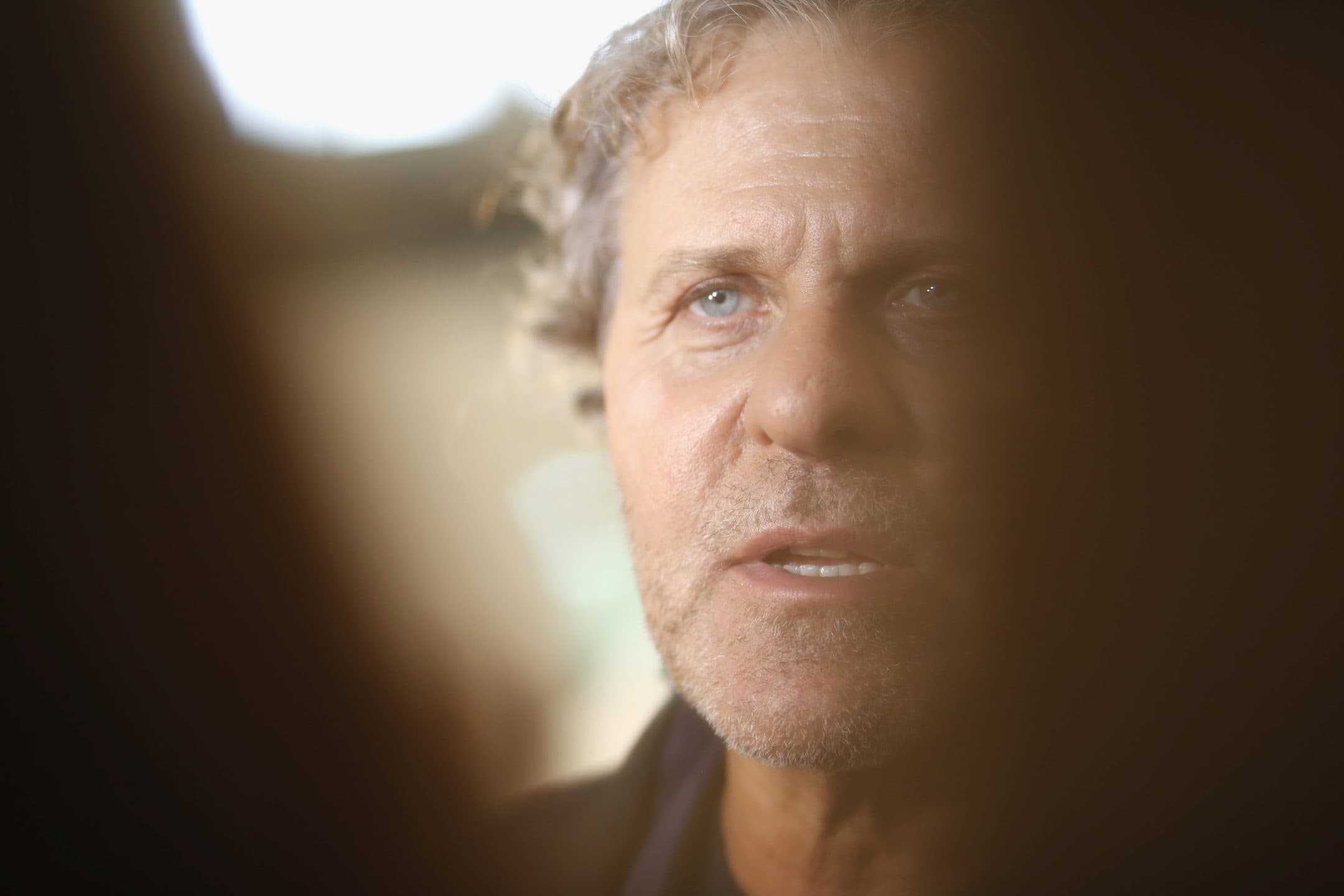 Diesel lancia le t-shirt più costose di sempre: ne compri una e ricevi un appartamento