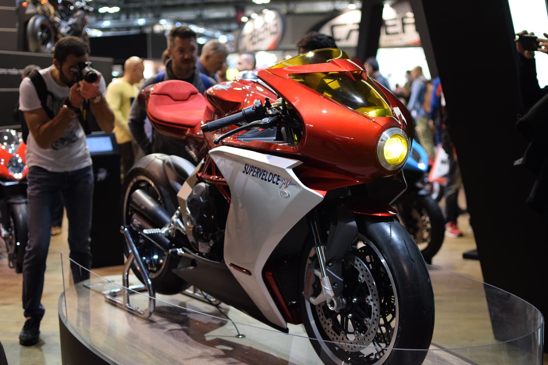 Superveloci, elettriche e "con le ali": le moto da sogno viste a EICMA 2018