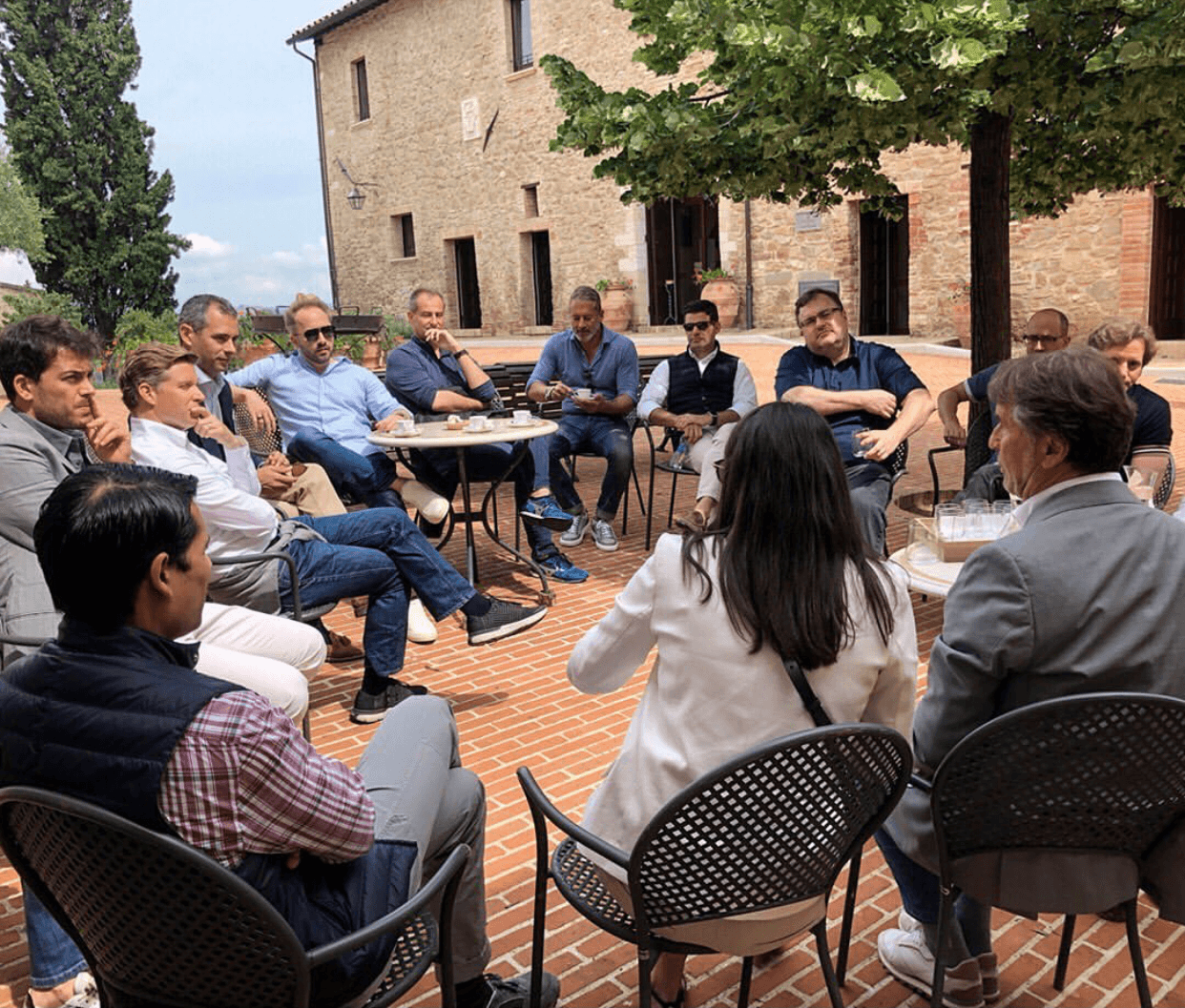 Cosa ci facevano Jeff Bezos e il gotha della Silicon Valley in Umbria