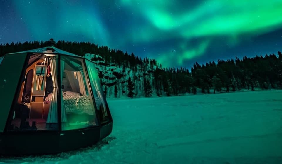 Dormire al Polo Nord con vista spettacolare sull'aurora boreale
