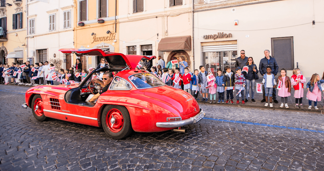 Coppa delle Alpi, parte la prima gara di auto storiche organizzata dalla Mille Miglia