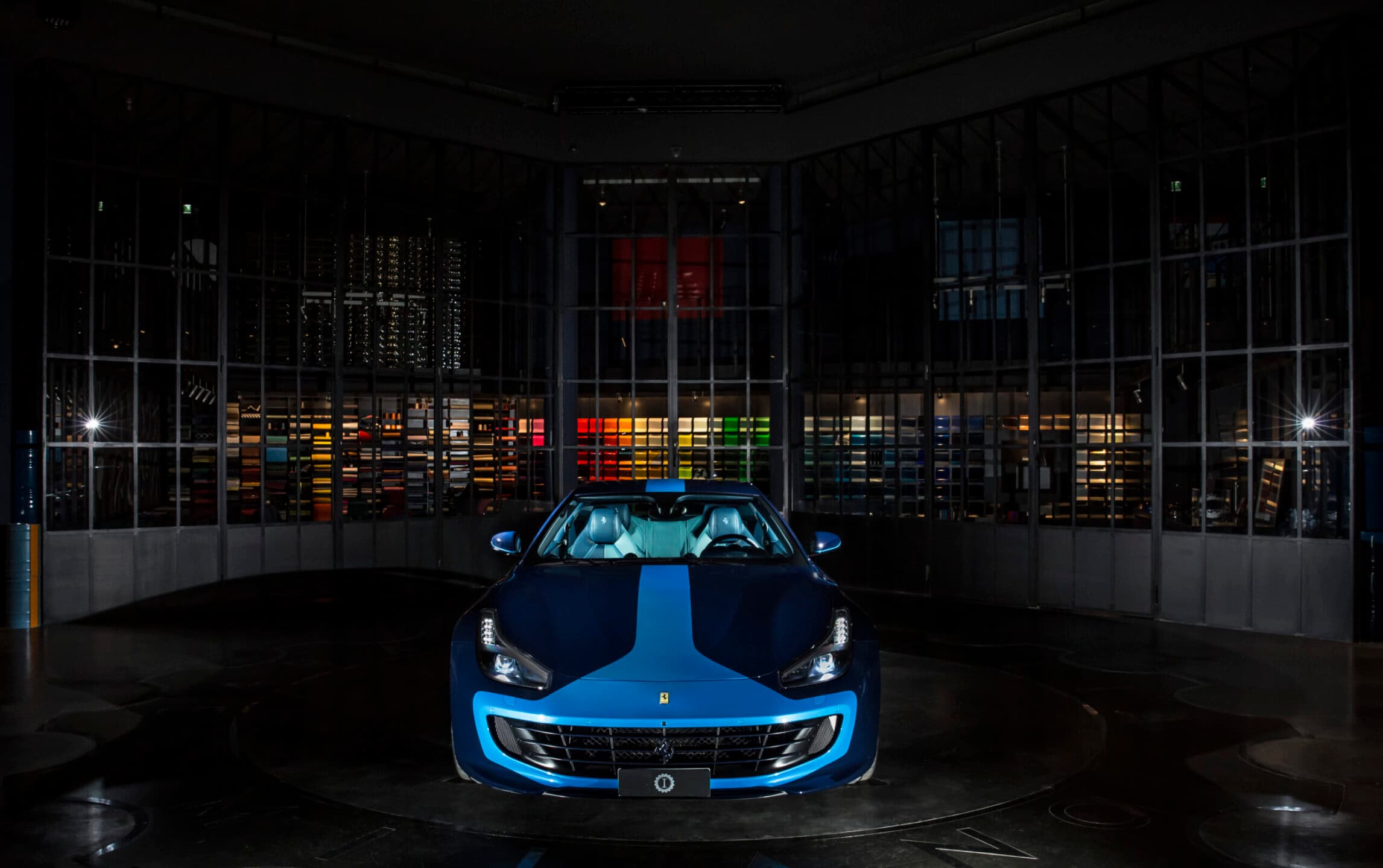 Lapo Elkann mette all'asta per beneficenza due gioielli del suo garage