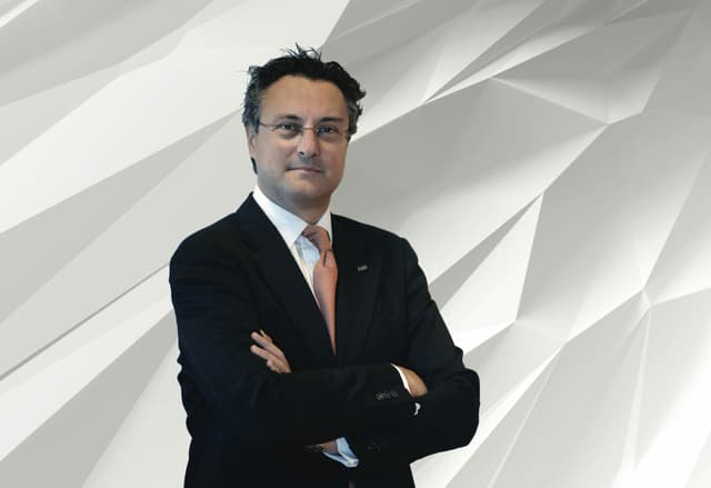 Stazioni di ricarica e colonnine: la strategia di ABB per sostenere la mobilità elettrica