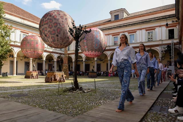 Dopo Birkenstock, L Catterton punta a Etro: perché i rumors di una possibile liaison sembrano ora più concreti