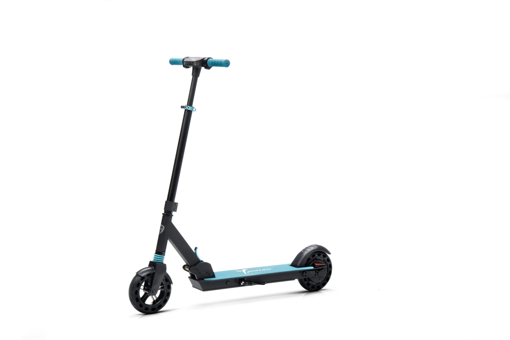 Lancia entra nella micro mobilità urbana con il monopattino elettrico Ypsilon e-scooter