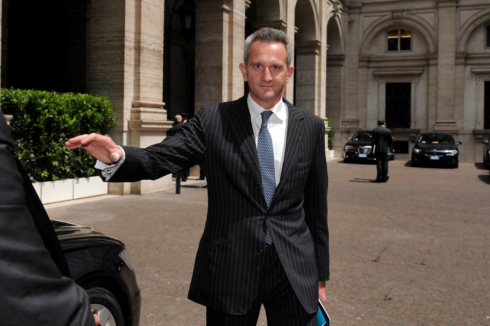 Mediobanca respinge l'offerta di Mps: "Non ha alcuna logica e distrugge valore per gli azionisti"