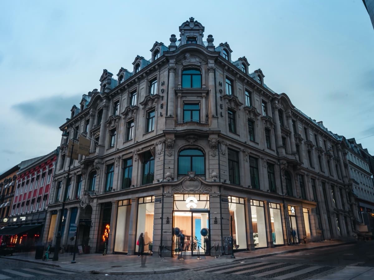 Il produttore cinese di veicoli elettrici Nio sbarca in Europa: inaugurata a Oslo la prima House