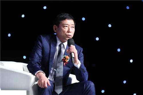 Dalla fabbrica di tappeti alla classifica dei miliardari: la storia di Wei Jianjun, il re cinese dei suv