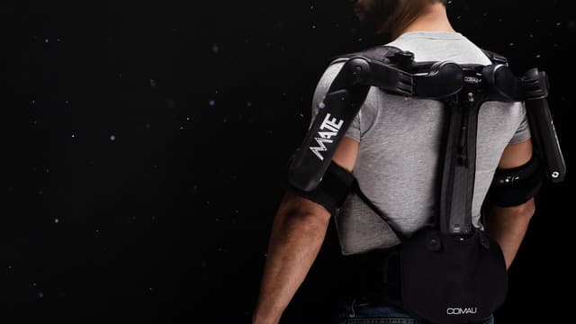 L'ultima trovata di Esselunga: un esoscheletro robot per ridurre gli sforzi fisici dei lavoratori