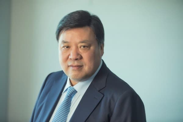 La storia di Seo Jung-Jin, il miliardario coreano del biotech che cominciò lavorando come tassista