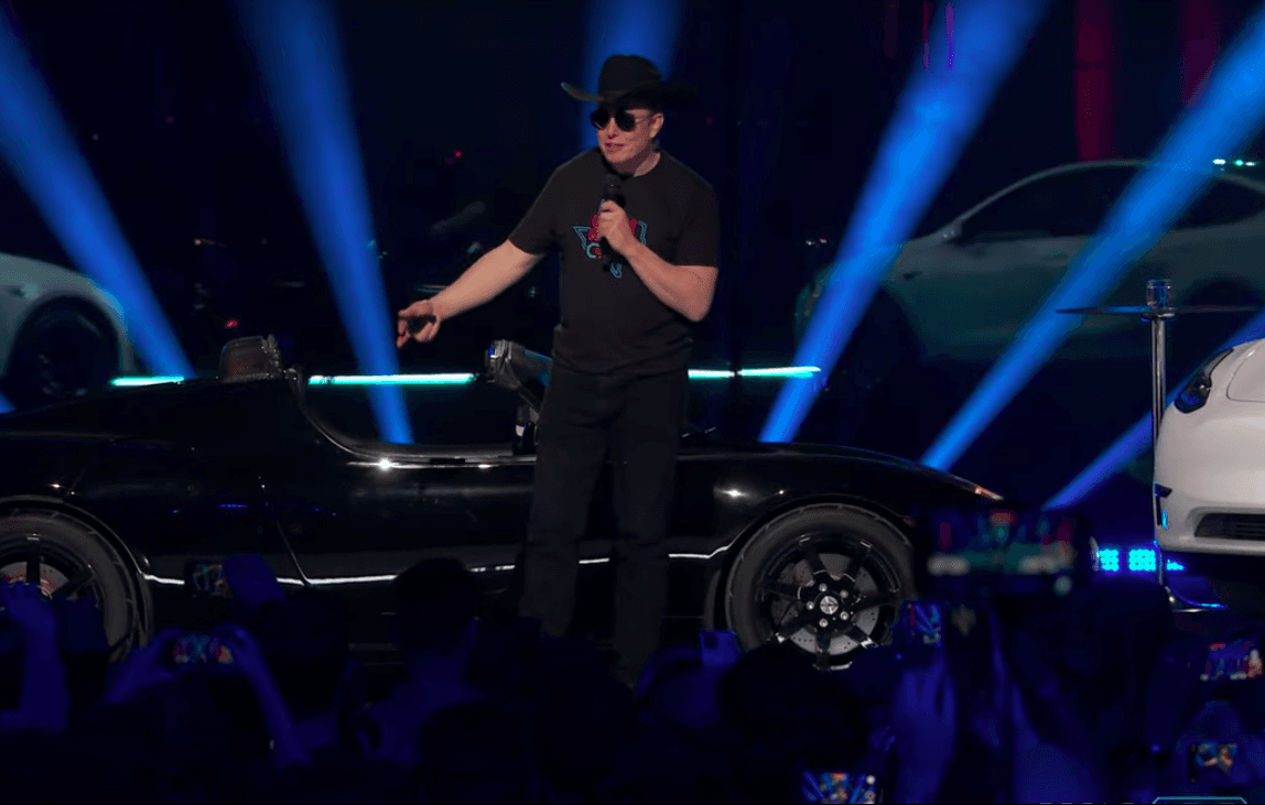 Elon Musk inaugura la Giga Texas di Tesla: "È la fabbrica più grande d'America"