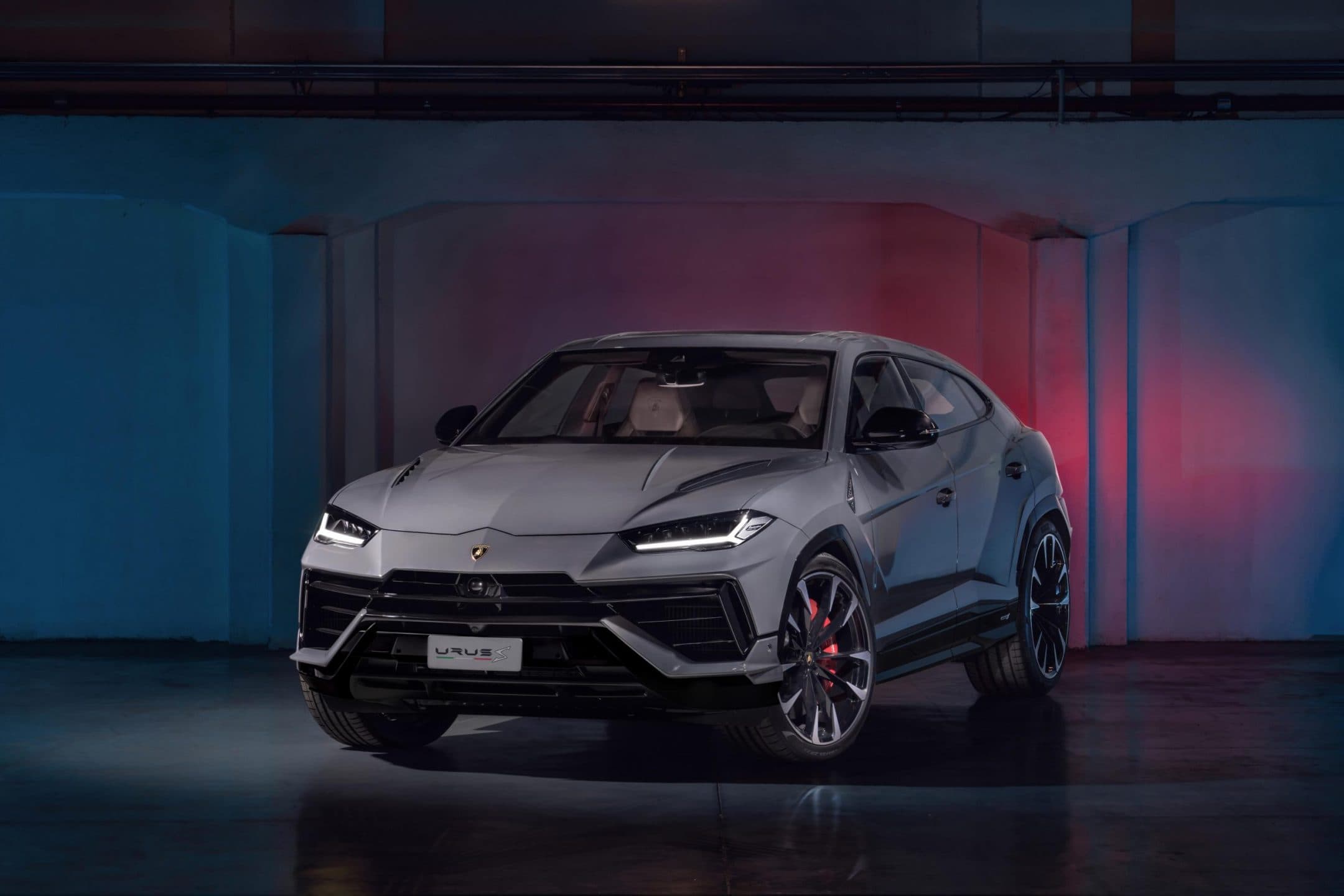 Tutta la potenza di Lamborghini Urus S: il super suv con 666 cavalli