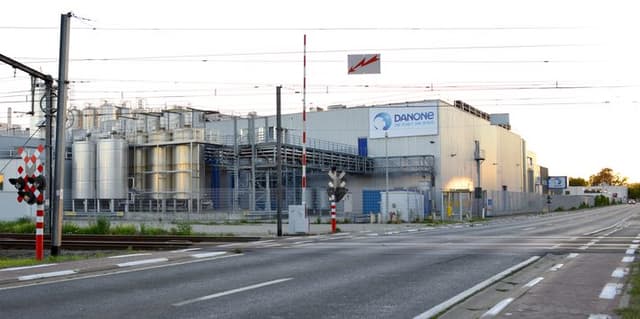 Fabbriche digitali e flessibili: così Danone migliora la produttività e il benessere dei dipendenti