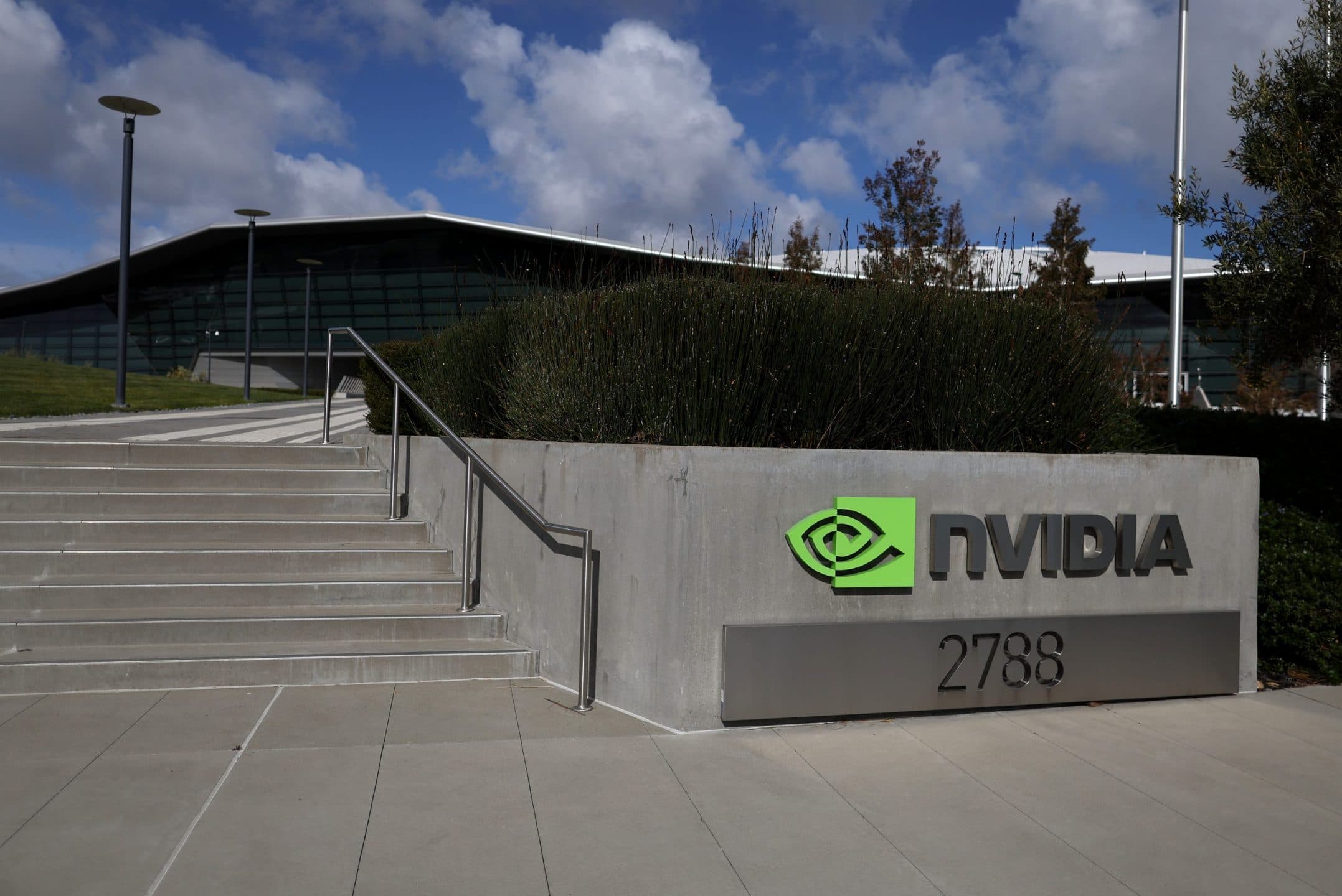 Il titolo Nvidia verso una capitalizzazione di mercato di 3.000 miliardi di dollari