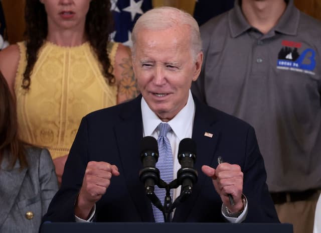 Chi ha chiesto a Joe Biden di dimettersi dal ruolo di presidente: c'è anche un ex membro della Casa Bianca