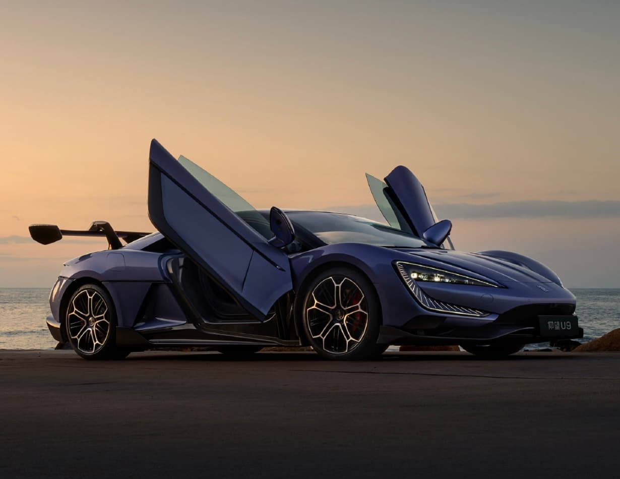 Byd lancia la Yangwang U9, la supercar elettrica che vuole sfidare Ferrari e Lamborghini