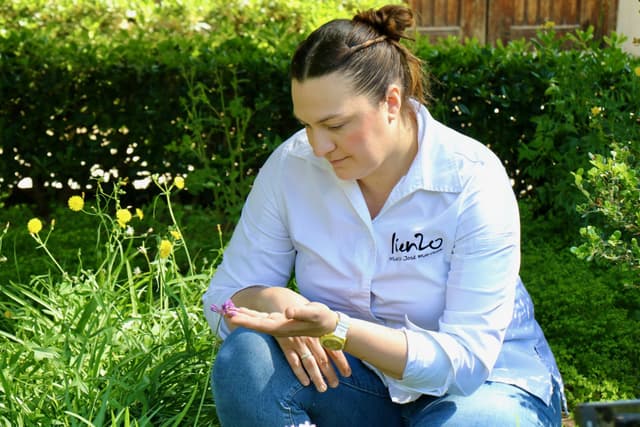 Così questa chef stellata spagnola mette nel piatto tutto il suo amore per le api
