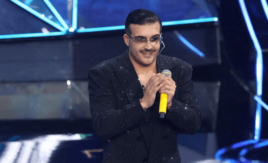 Chi è Geolier, una delle voci più nuove del rap campano sul palco di Sanremo