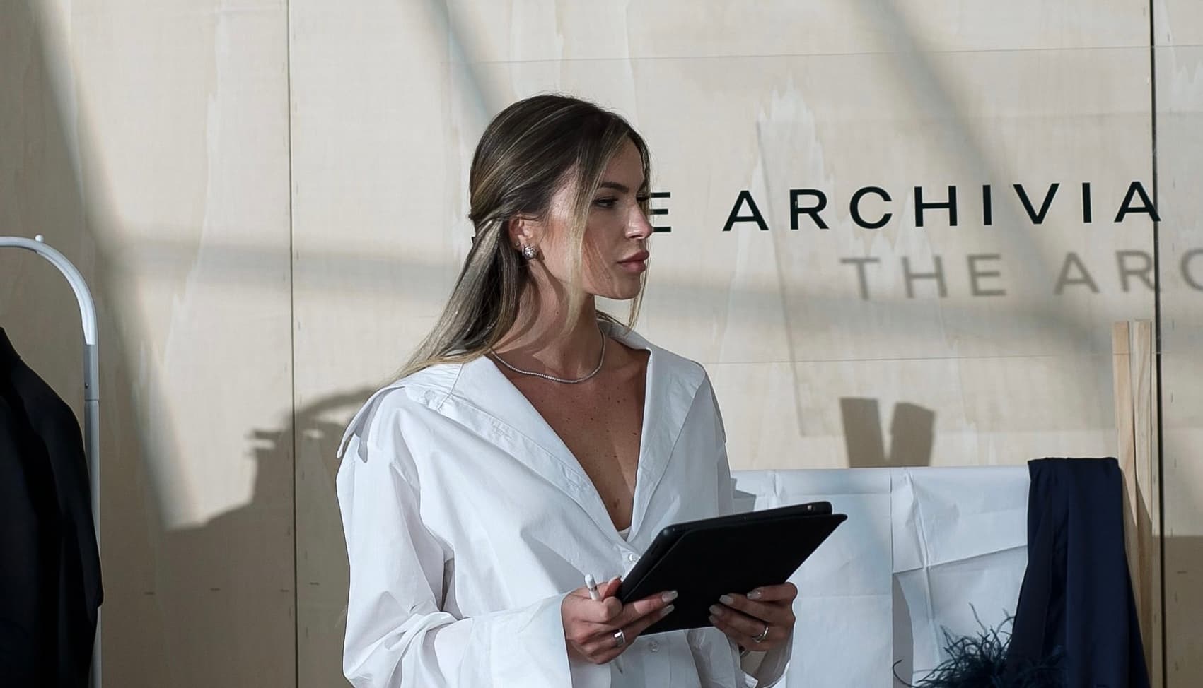 Dall'armadio della nonna ai grandi mercati internazionali. Il brand di questa stilista under 30 rende omaggio alle radici partenopee