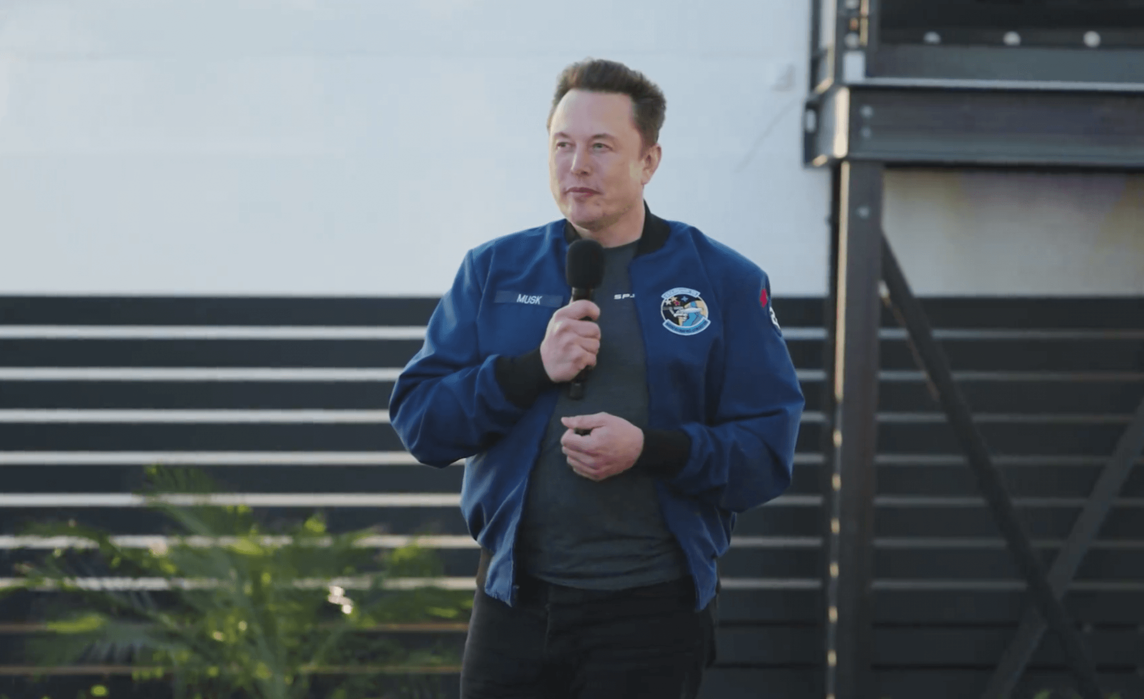 "L'intelligenza artificiale più intelligente dell'essere umano sarà presto disponibile"