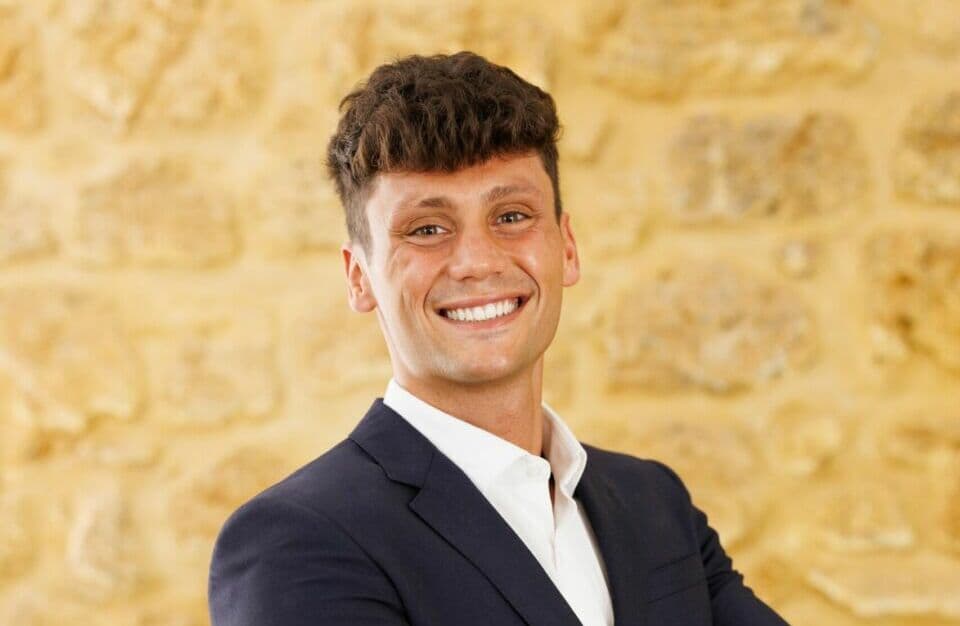 Chi è Vincenzo Russo, il 27enne che ha trasformato la passione per gemme e diamanti in un business