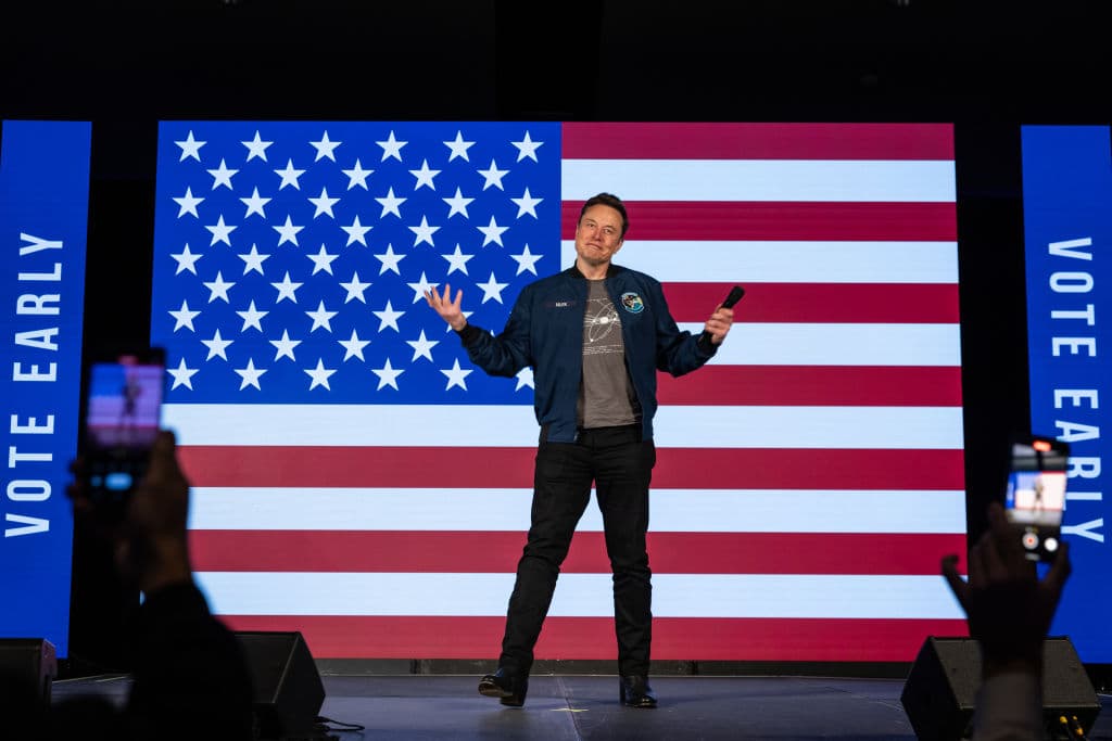 Elon Musk è la prima persona nella storia a superare i 400 miliardi di dollari di patrimonio