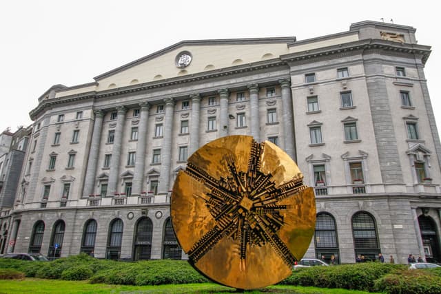 È scontro tra Banco Bpm e UniCredit: "Offerta inusuale". E intanto il governo valuta il golden power