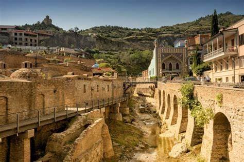 5 esperienze di lusso in Georgia tra memoria e storia