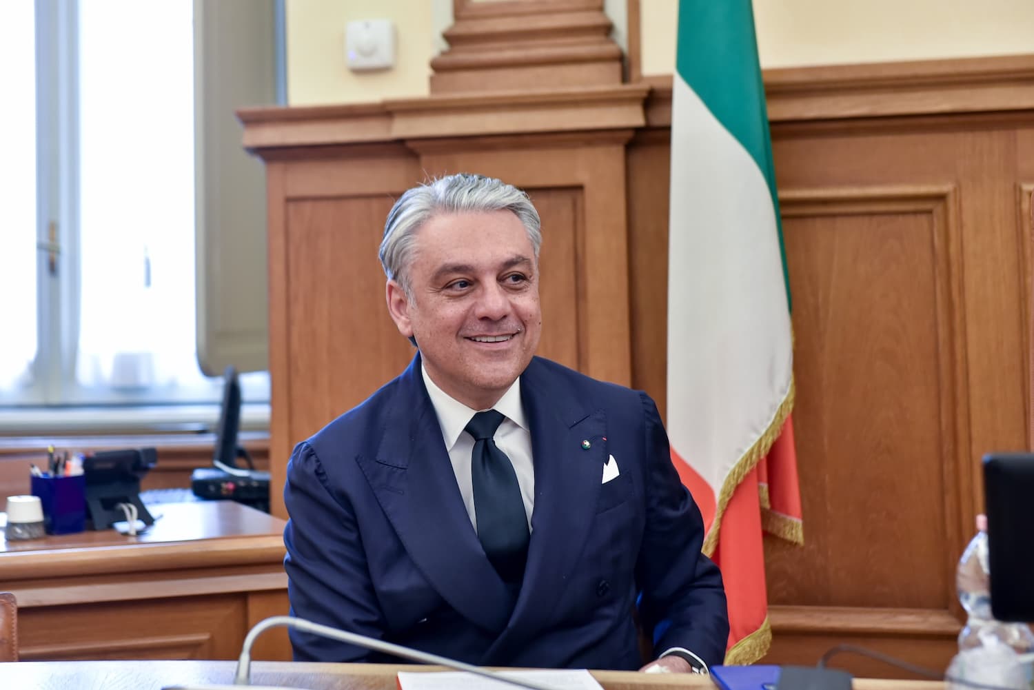 Luca de Meo lascia Renault e le auto. E potrebbe diventare ceo di Kering