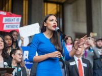 La Ocasio-Cortez a un comizio