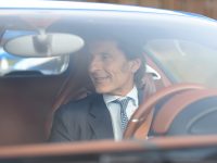 il ceo di bugatti al volante