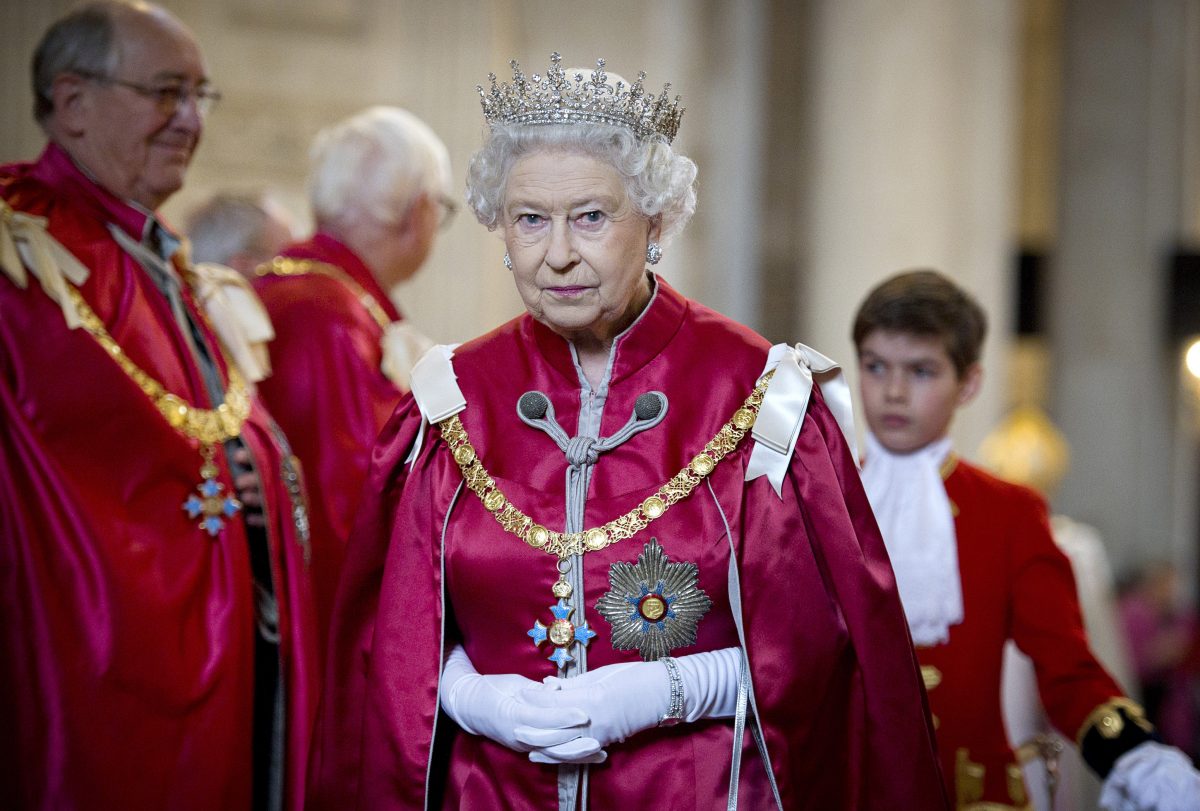 Tutti i segreti della fortuna da 500 milioni di dollari della Regina Elisabetta