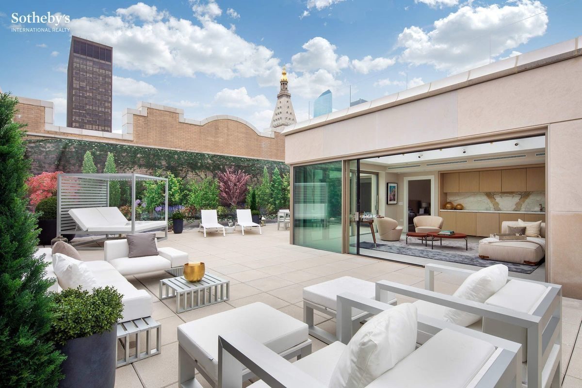 Jeff Bezos ha comprato 3 maxi-appartamenti a New York per 80 milioni di dollari